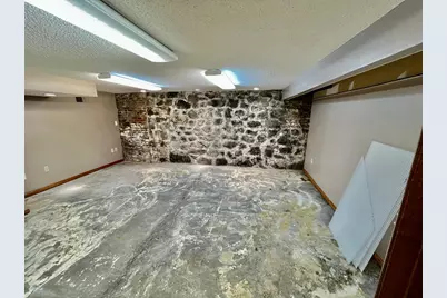 105 E Lincoln Avenue, Fergus Falls, MN 56537 - Photo 26