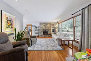 16600 Canterbury Dr, Minnetonka, MN 55345 - Photo 4