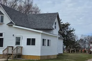 104 W 5th St, Cochrane, WI 54622 - Photo 2