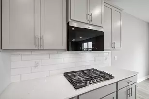 712 Winterberry Ln, Waconia, MN 55387 - Photo 4