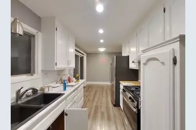 820 Shenandoah Lane N, Plymouth, MN 55447 - Photo 8