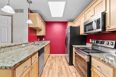 1883 Garden Way, Saint Paul, MN 55119 - Photo 12