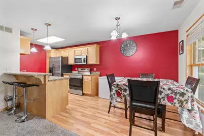 1883 Garden Way, Saint Paul, MN 55119 - Photo 10