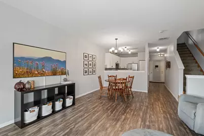 668 Cobblestone Way, Shakopee, MN 55379 - Photo 10