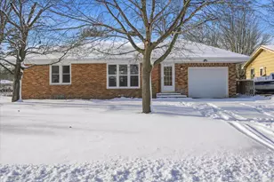 1627 14th Ave S, Saint Cloud, MN 56301 - Photo 2