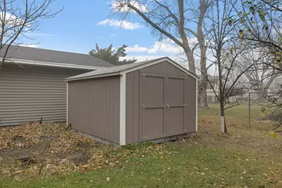 8316 Hampshire Avenue N, Brooklyn Park, MN 55445 - Photo 24