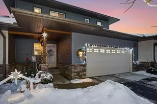 1315 Lylewood Pkwy, Carver, MN 55315 - Photo 4