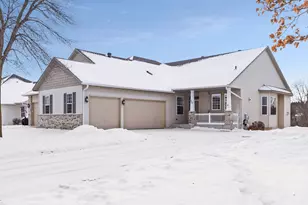 820 Woodduck Dr, Woodbury, MN 55125 - Photo 1