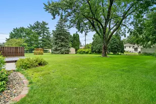 8341 Ewing Rd, Bloomington, MN 55431 - Photo 4