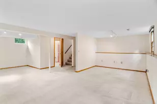 8341 Ewing Rd, Bloomington, MN 55431 - Photo 16