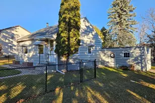 118 Getchell Ave NE, Bagley, MN 56621 - Photo 1