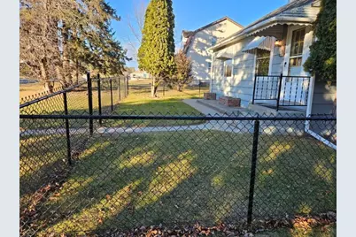 118 Getchell Avenue NE, Bagley, MN 56621 - Photo 6