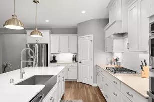 1965 Paisley Path, Chanhassen, MN 55317 - Photo 8