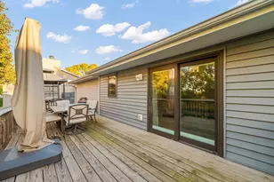 1569 Lancaster Ln, Eagan, MN 55122 - Photo 18