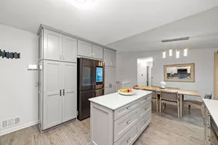 1569 Lancaster Ln, Eagan, MN 55122 - Photo 12