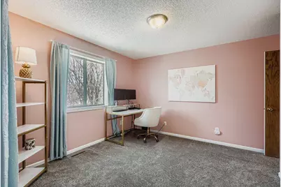 927 Pond View Court, Vadnais Heights, MN 55127 - Photo 6