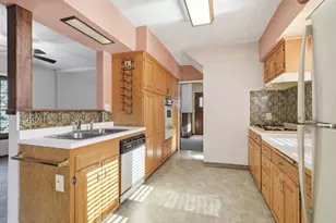 1047 Jameson Steet, Saint Paul, MN 55103 - Photo 8