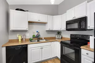 10 Woodpecker Ridge Rd, Excelsior, MN 55331 - Photo 18