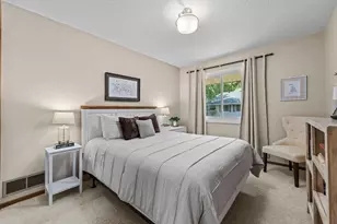 11313 Xavier Rd, Bloomington, MN 55437 - Photo 22