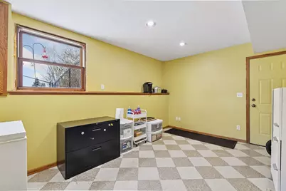 1521 Crest Drive, Chaska, MN 55318 - Photo 34