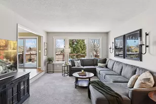 1521 Crest Dr, Chaska, MN 55318 - Photo 4