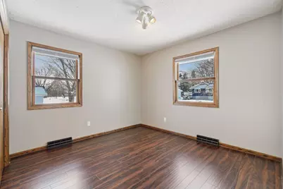 1521 Crest Drive, Chaska, MN 55318 - Photo 20