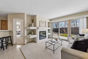 15585 17th Pl N, Plymouth, MN 55447 - Photo 8