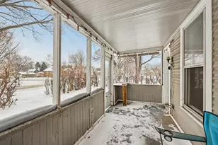 878 Magnolia Ave E, Saint Paul, MN 55106 - Photo 24