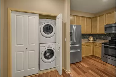 10806 S Shore Drive #109, Plymouth, MN 55441 - Photo 18