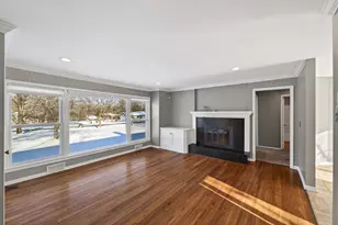 25815 Wildrose Ln, Excelsior, MN 55331 - Photo 2