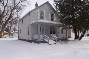 301 12th St SE, Austin, MN 55912 - Photo 1