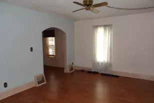 301 12th St SE, Austin, MN 55912 - Photo 8