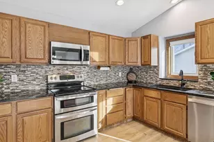 9524 208th St W, Lakeville, MN 55044 - Photo 16