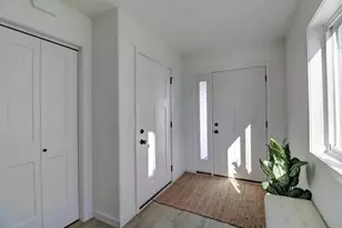 2517 36th Ave S, Moorhead, MN 56560 - Photo 2