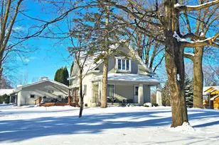 311 Big Woods Ln, Annandale, MN 55302 - Photo 2