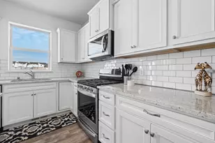 5515 Annapolis Ln N, Plymouth, MN 55446 - Photo 14