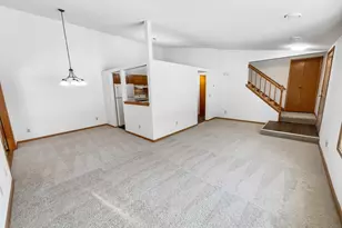 3677 Gershwin Ln N, Oakdale, MN 55128 - Photo 10