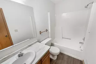 3677 Gershwin Ln N, Oakdale, MN 55128 - Photo 6