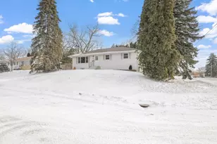 106 19th Ave N, South Saint Paul, MN 55075 - Photo 1