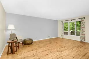 37 Birnamwood Dr, Burnsville, MN 55337 - Photo 10