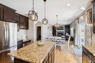 1135 Moers Dr, Chaska, MN 55318 - Photo 18