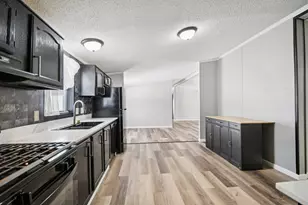 46 115th Ave NE, Blaine, MN 55434 - Photo 4