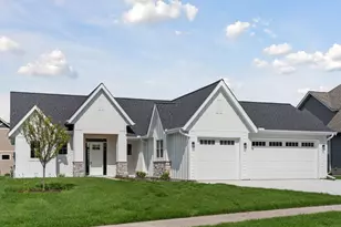 11301 Latrobe Ln N, Lake Elmo, MN 55042 - Photo 2