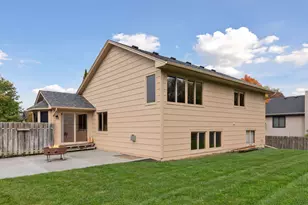 13391 Zarthan Cir, Savage, MN 55378 - Photo 30