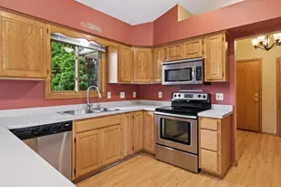 13391 Zarthan Cir, Savage, MN 55378 - Photo 6