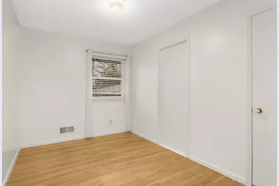 2112 Hawthorne Avenue E, Saint Paul, MN 55119 - Photo 16