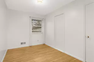 2112 Hawthorne Ave E, Saint Paul, MN 55119 - Photo 16