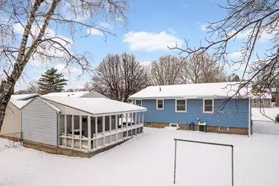 2112 Hawthorne Avenue E, Saint Paul, MN 55119 - Photo 2