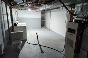 1746 Nevada Ave E, Saint Paul, MN 55106 - Photo 8