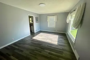 1630 7th St N, Fargo, ND 58102 - Photo 2